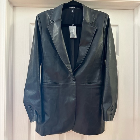 NWT Express Faux Leather Peak Lapel One Button Blazer Black sz XS - Picture 7 of 8